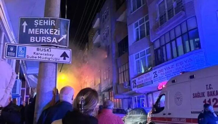 Bursa’da 4 Katlı Binada Yangın Çıktı