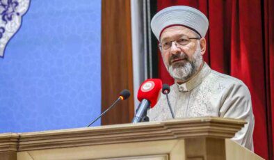 Diyanet İşleri Başkanı Erbaş, Güzel Ahlakın Önemine Dikkat Çekti