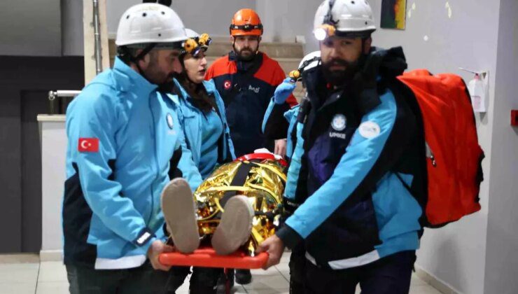 Düzce’de Öğrencilere Deprem ve Yangın Tatbikatı