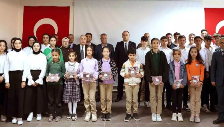 Gaziantep’te İstiklal Marşı’nın 104. Yıldönümü Kutlandı