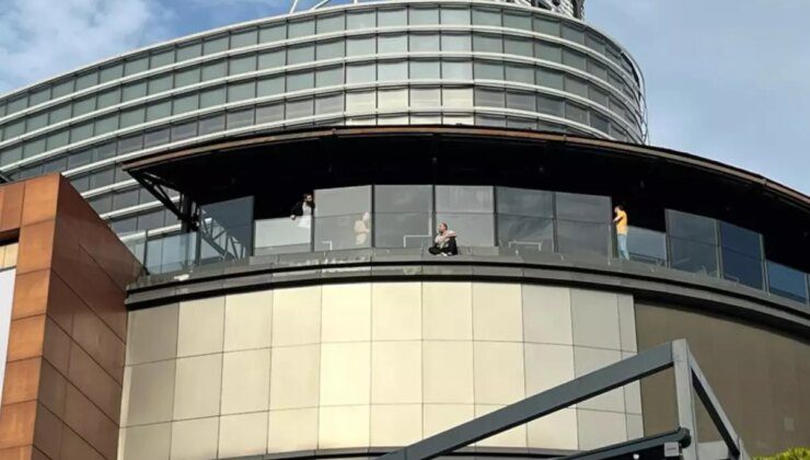 İstanbul’daki AVM’de intihar girişimi