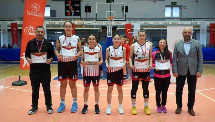 Manisa’da Okul Sporları 3×3 Basketbol Gençler Müsabakaları Sona Erdi