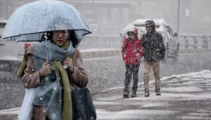 Meteoroloji 26 ili sarı kodla uyardı! İstanbul’a bile kar yağışı göründü