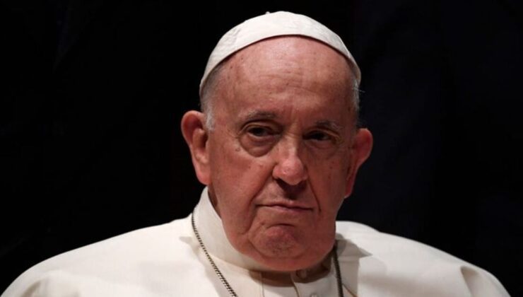 Vatikan: Papa yarın hastane önünde kendisini bekleyenleri selamlamayı planlıyor