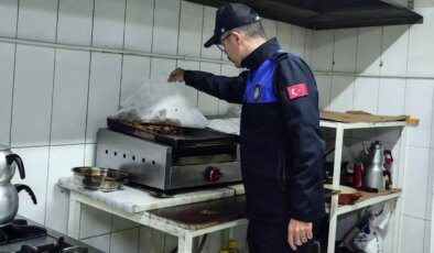 Ankara’da hastaneye kaldırılan 153 kişinin yemek yediği firma mühürlendi