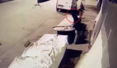 Manav hırsızlığı kamerada! Dükkan sahibinin tek isteği var: Teslim edersen şikayetçi olmayacağız