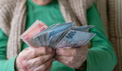 Asgari ücreti nokta atışı bilen uzman emekli zammı için rakam verdi