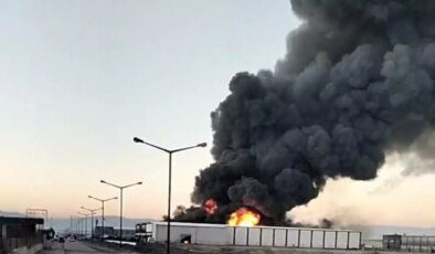 Denizli’de filtre sistemi üretilen fabrikada yangın