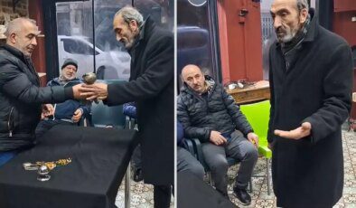 Görüntü Türkiye’den! Eşsiz parçayı peynir fiyatına alan antikacı