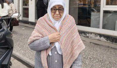 "Düzgün konuşamıyorsun" deyip Zeynep Teyze’ye emekli maaşını vermediler