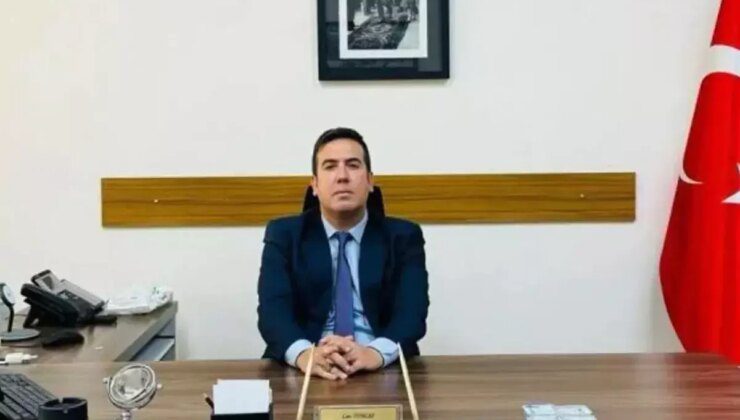 Akın Gürlek’in koltuğuna oturan Can Tuncay’ın makam odasında dikkat çeken detay