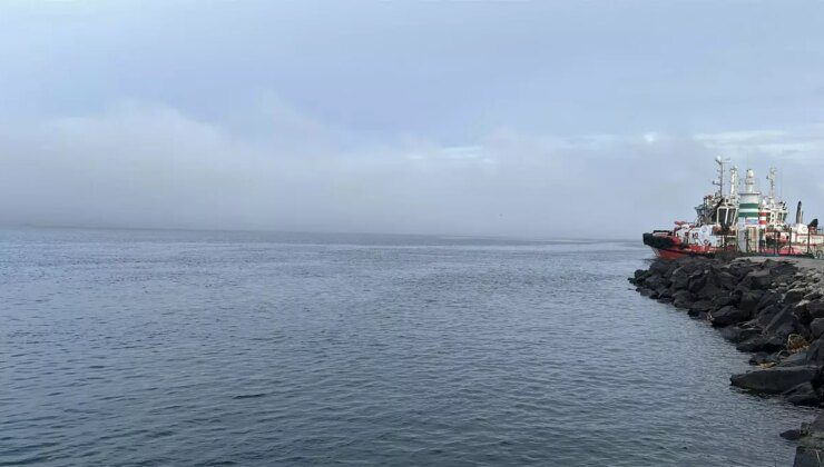Çanakkale Boğazı, sis nedeniyle çift yönlü olarak ulaşıma kapatıldı