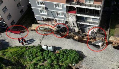 Çöken istinat duvarı 7 aracı yuttu