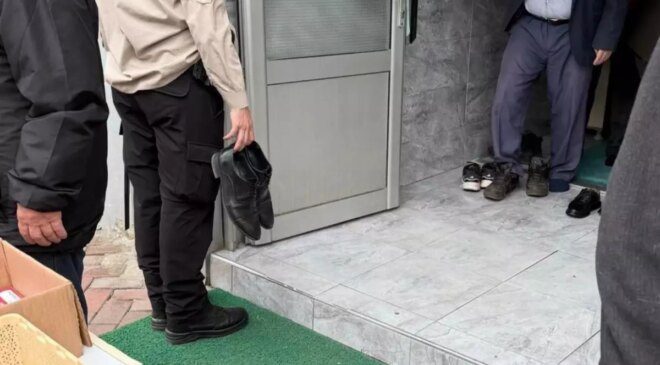 Koruma polisine ayakkabılarını tutturan kaymakam, asaleten atandı