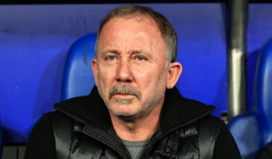 Sergen Yalçın’dan Başakşehir galibiyeti sonrası yeni transferlere övgü!