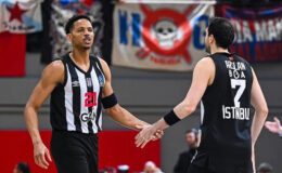 Yunan taraftarların Beşiktaş maçında açtığı ırkçı pankartın cezası belli oldu!