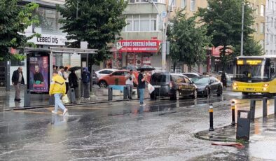 İstanbul’un bazı bölgelerinde sağanak etkili oldu