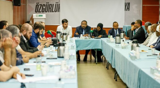 Sudanlı yetkililer İHH’da STK’larla bir araya geldi: ‘İnsani krize yeterli yardım gelmiyor’