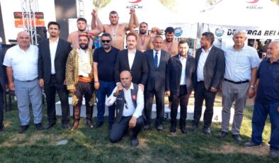 Dodurga’da Tarihi Karakucak Güreşleri: Özkaradeniz Başpehlivan