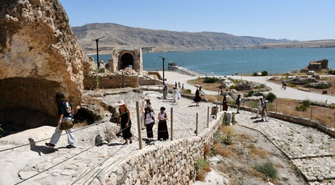 Gençler Hasankeyf’te Tarih ve Doğayla Buluştu