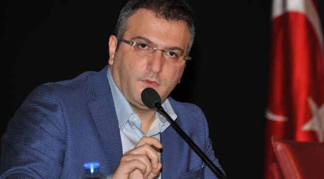 Herkes Cem Küçük’ün bu sözlerini paylaşıyor! Kendisiyle çelişti