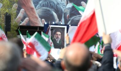 İran Cumhurbaşkanı Pezeşkiyan: Lider Hamaney’in sağlığı çok iyi