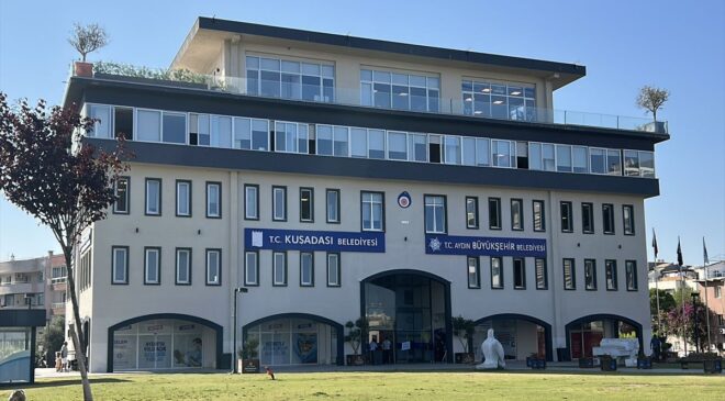 Kuşadası Belediyesi’ne rüşvet operasyonu: 15 gözaltı