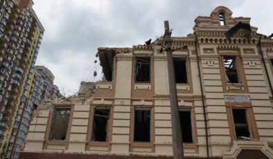 Rusya ve Ukrayna karşılıklı saldırıları yoğunlaştırdı