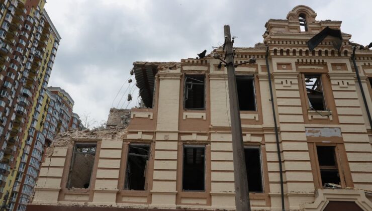 Rusya ve Ukrayna karşılıklı saldırıları yoğunlaştırdı