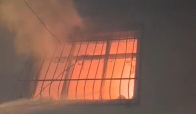 Siirt’te Eşini Yakan Ev Alevlere Teslim Oldu