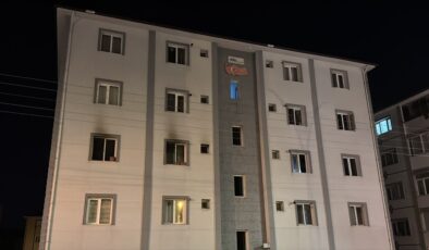 Karabük’te Yangın: 2 Kişi Dumandan Etkilendi