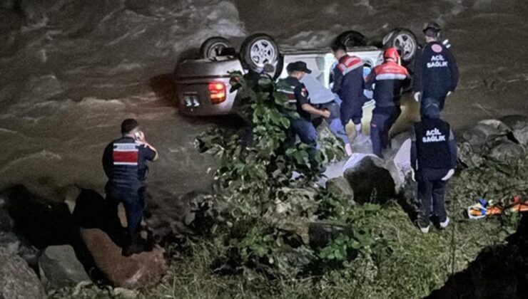 Trabzon’da viraj faciası! Otomobil dereye uçtu, sürücü kurtarılamadı