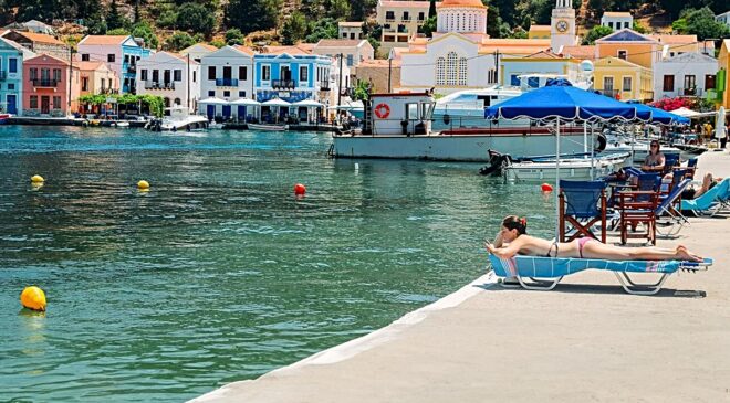Türkiye’nin hemen dibinde! Meis Adası’nda 1 yıl kalana 280 bin TL verilecek