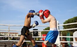 Denizli’de Yeşilay işbirliğiyle uyuşturucuya karşı kick boks galası düzenlendi