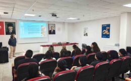 Eskişehir’de yurt personeline diyetisyenlerce beslenme hizmeti eğitimi verildi